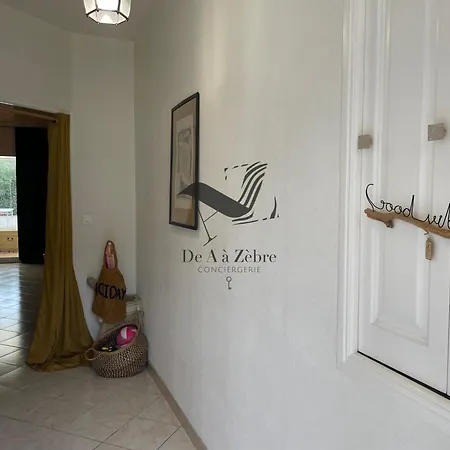 Casa de Férias Cocon Bleu - Maison Idealement Situee Avec Jardin Rochefort (Charente-Maritime)