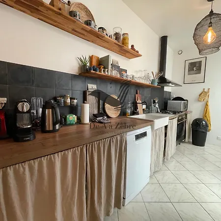 Cocon Bleu - Maison Idealement Situee Avec Jardin * Rochefort (Charente-Maritime)