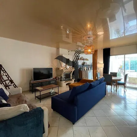 Cocon Bleu - Maison Idealement Situee Avec Jardin 3* Rochefort (Charente-Maritime)